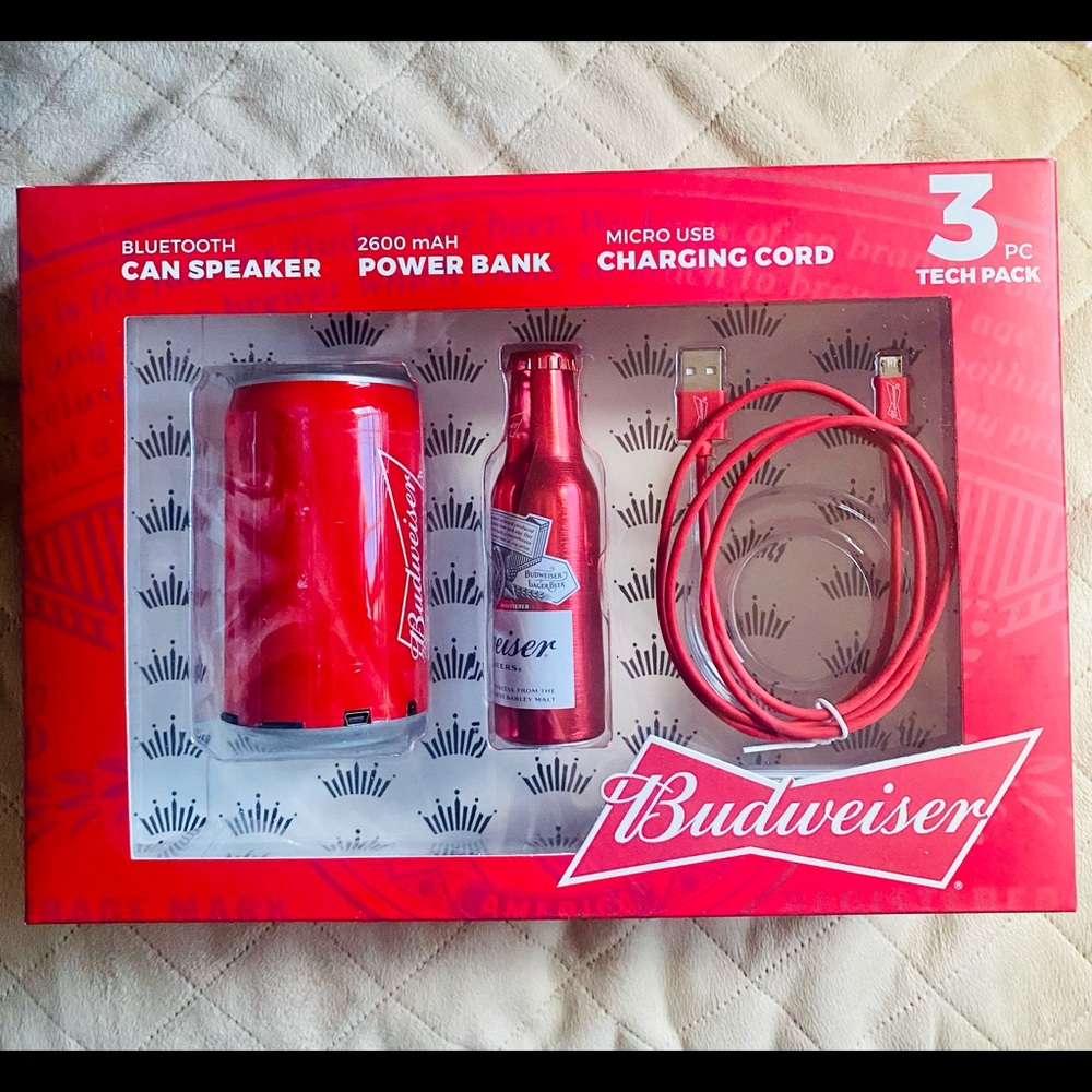 Budweiser 3 piece tech pack - Picture 4 of 4